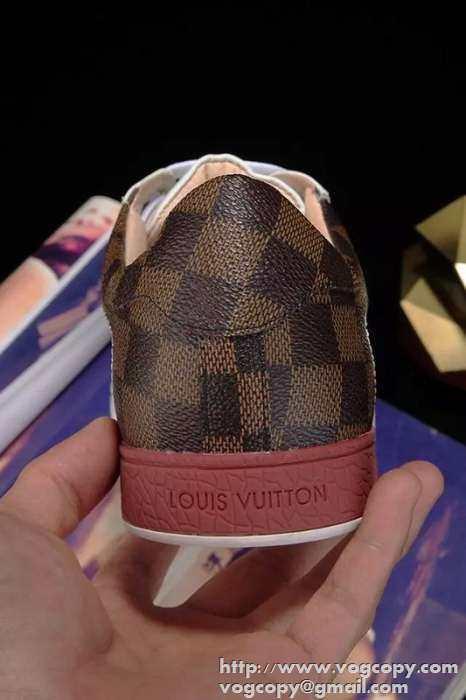 お買い物　 2015 LOUIS VUITTON ルイ ヴィトン 機能性もばっちり　スニーカー 2色可選