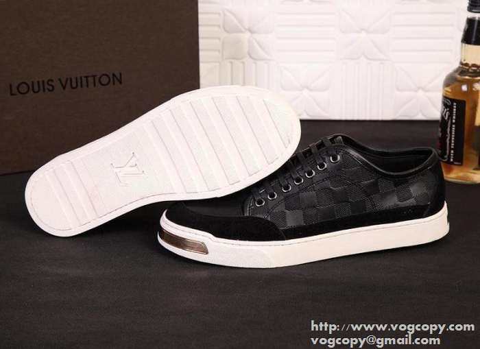 魅力的　 2015 LOUIS VUITTON ルイ ヴィトン軽い履き心地で　 フラットシューズ 3色可選