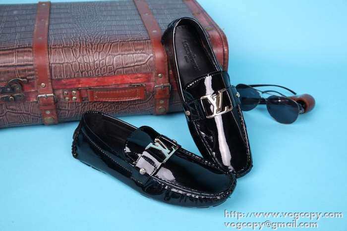 新品　2015  LOUIS VUITTON ルイ ヴィトン 魅力がある　カジュアルシューズ