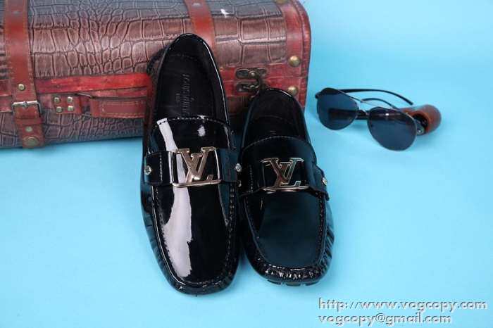 新品　2015  LOUIS VUITTON ルイ ヴィトン 魅力がある　カジュアルシューズ