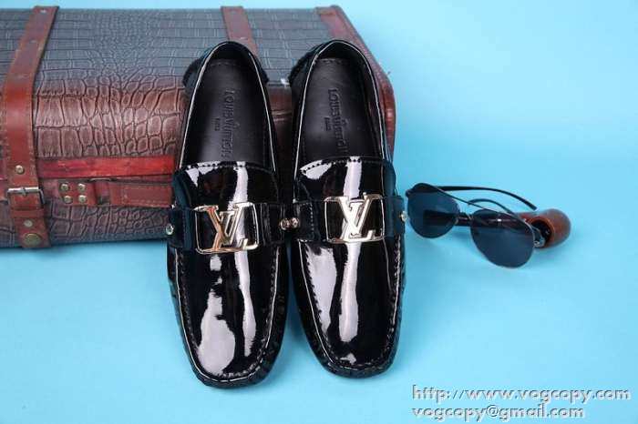 新品　2015  LOUIS VUITTON ルイ ヴィトン 魅力がある　カジュアルシューズ