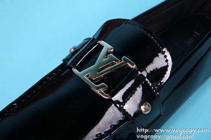 新品　2015  LOUIS VUITTON ルイ ヴィトン 魅力がある　カジュアルシューズ