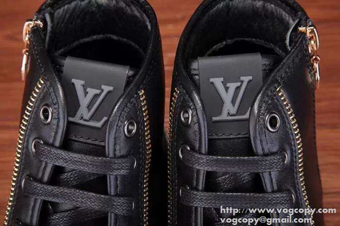 魅力を感じさせるデザイン　2015  LOUIS VUITTON ルイ ヴィトン気軽に　 ハイカットスニーカー 