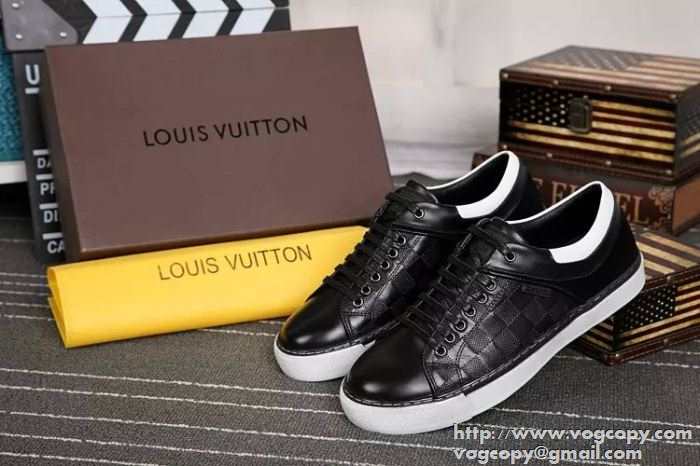 魅せた注目のブランド　2015秋冬 LOUIS VUITTON ルイ ヴィトン シンプルなフラットシューズ 2色可選