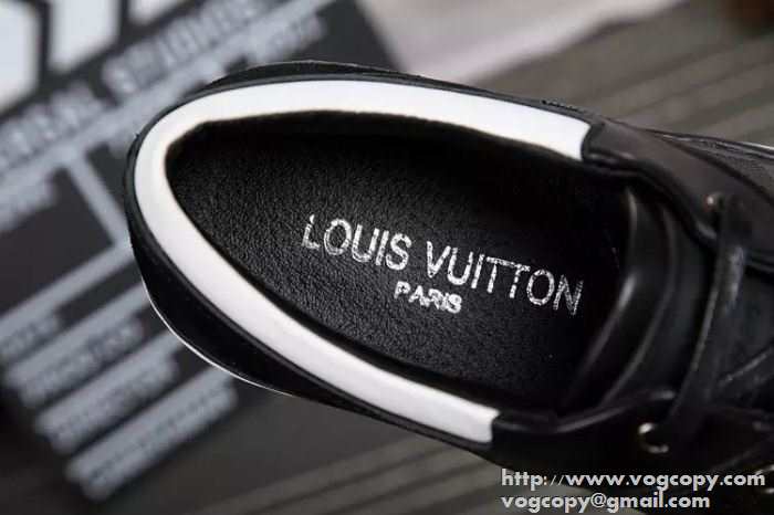 魅せた注目のブランド　2015秋冬 LOUIS VUITTON ルイ ヴィトン シンプルなフラットシューズ 2色可選