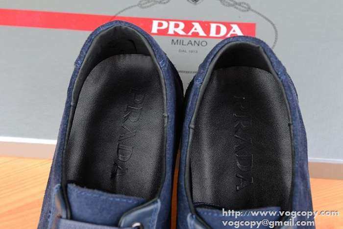 prada プラダ 優しい履き心地 フラットシューズ ランニングシューズ