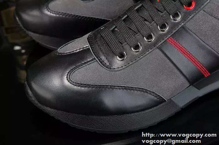 究極柔らかい質感! 2015 PRADA プラダ ランニングシューズ 2色可選