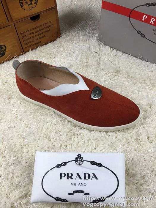 耐久性に優れ! 2015 PRADA プラダ カジュアルシューズ 2色可選