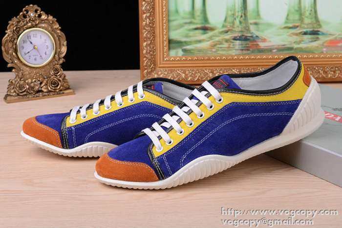ポップなファッション 2015 PRADA プラダ スニーカー 2色可選