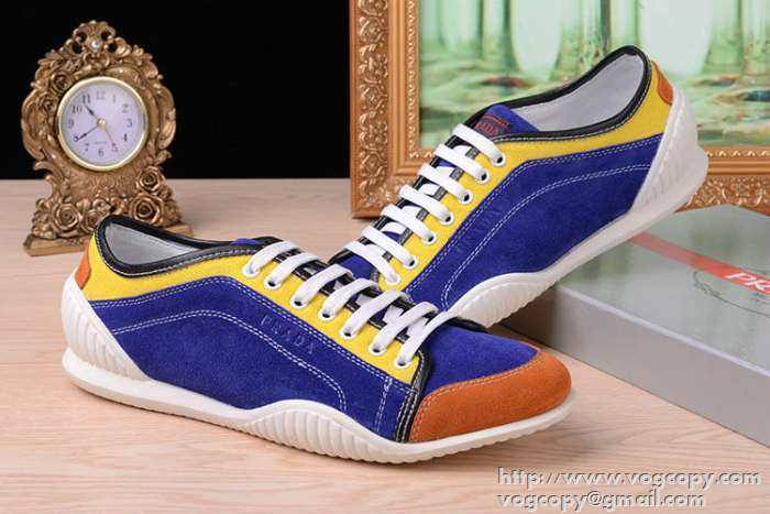 ポップなファッション 2015 PRADA プラダ スニーカー 2色可選