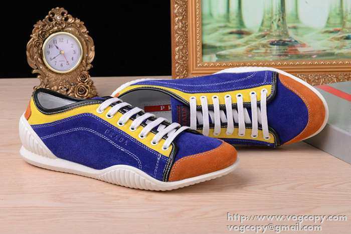 ポップなファッション 2015 PRADA プラダ スニーカー 2色可選