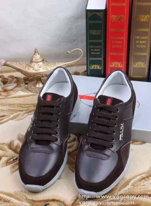 スニーカーを代表する名作 2015 PRADA プラダ スニーカー 抗菌?防臭加工 3色可選