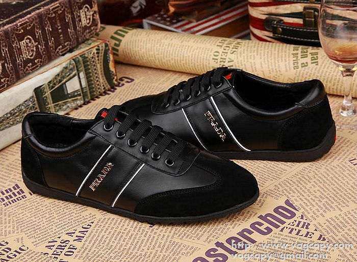 フラットの最上級 2015 PRADA プラダ  フラットシューズ スニーカー 2色可選