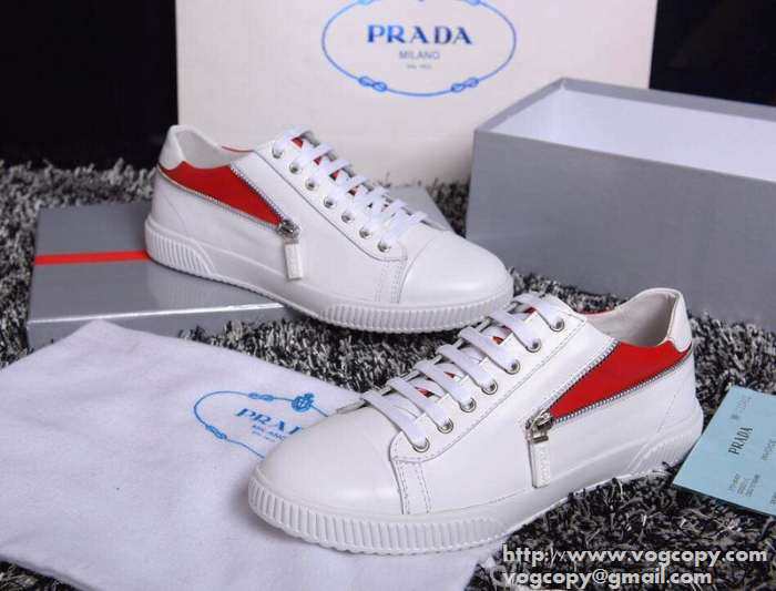 大人のおしゃれに 2015 PRADA プラダ フラットシューズ 軽量で疲れにくい