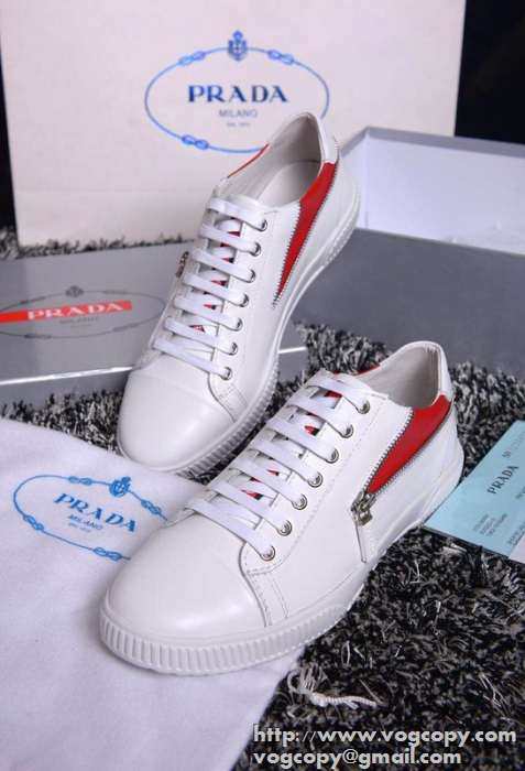 大人のおしゃれに 2015 PRADA プラダ フラットシューズ 軽量で疲れにくい