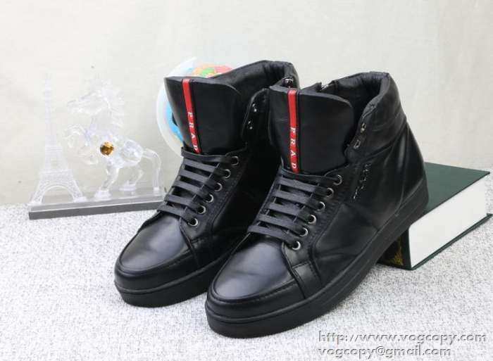 カジュアルのアイテム　2015 PRADA プラダ ハイカットスニーカー 抗菌?防臭加工　3色可選