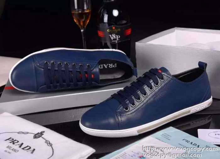 カジュアルな個性派 2015 PRADA プラダ フラットシューズ 抗菌?防臭加工 