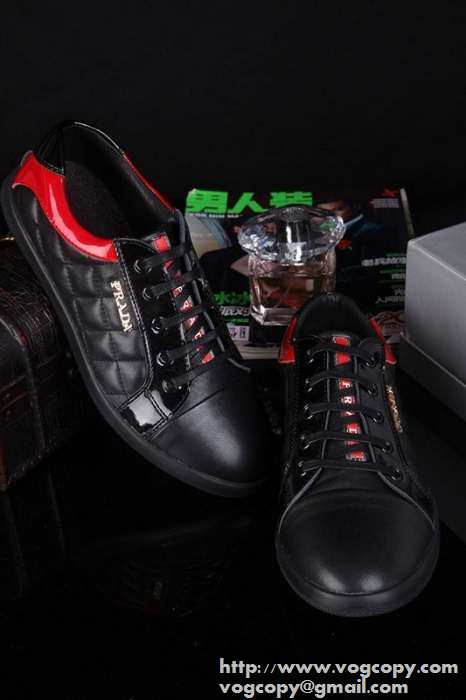 早い者勝ち PRADA プラダ 2015  モデル愛用　スニーカー 3色可選