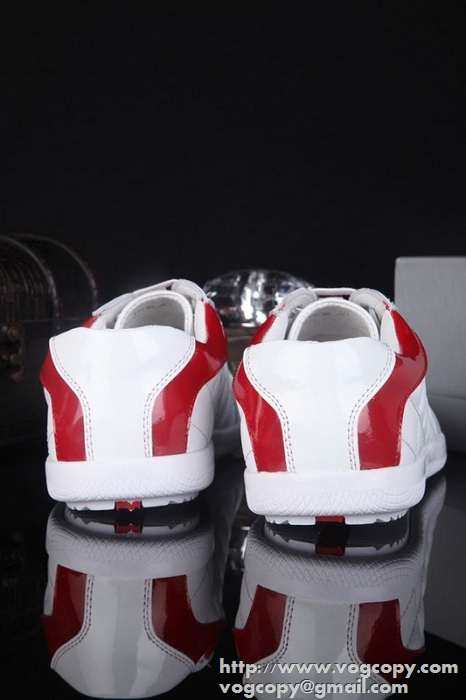 早い者勝ち PRADA プラダ 2015  モデル愛用　スニーカー 3色可選