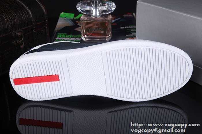 早い者勝ち PRADA プラダ 2015  モデル愛用　スニーカー 3色可選