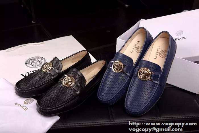 定番なスタイル　2015 VERSACE ヴェルサーチ  カジュアルシューズ 優しい履き心地