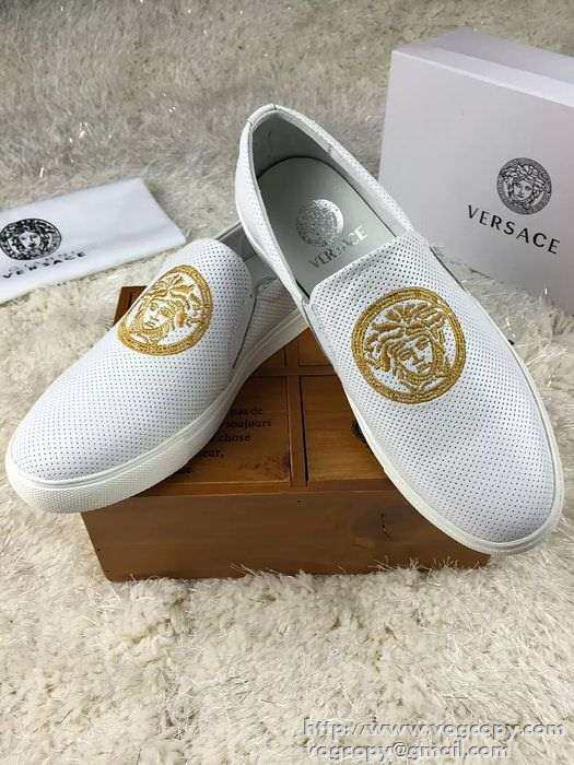 お買得　2015 VERSACE ヴェルサーチ カジュアルシューズ 柔軟性