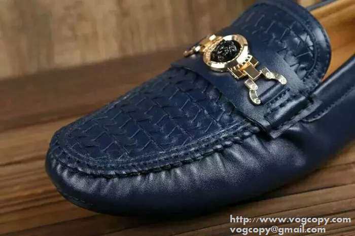 優しい履き心地　2015 VERSACE ヴェルサーチ カジュアルシューズ 抜群の雰囲気
