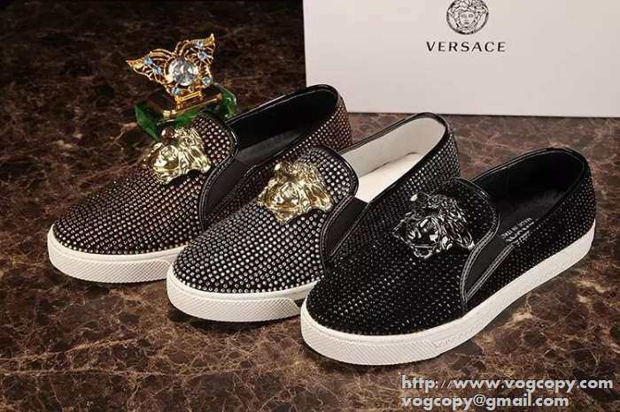 足馴染みのいい　2015 VERSACE ヴェルサーチカジュアルシューズ ポップ
