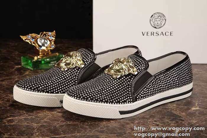 足馴染みのいい　2015 VERSACE ヴェルサーチカジュアルシューズ ポップ