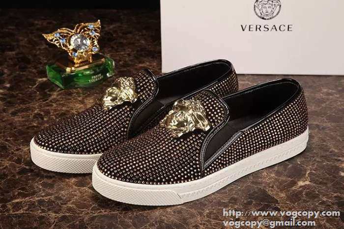 足馴染みのいい　2015 VERSACE ヴェルサーチカジュアルシューズ ポップ