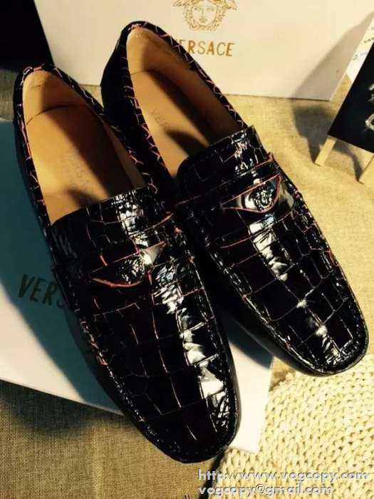 プレゼントに　2015 VERSACE ヴェルサーチ カジュアルシューズ 軽量
