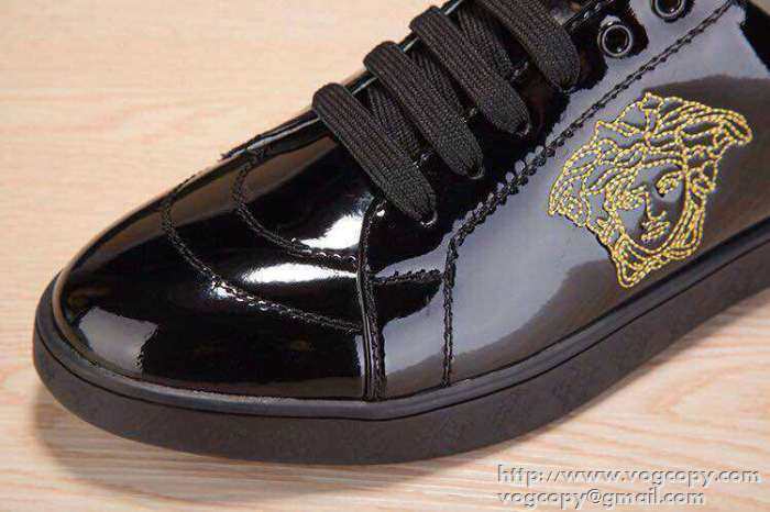 大人のおしゃれに！2015 VERSACE ヴェルサーチ フラットシューズ 2色可選
