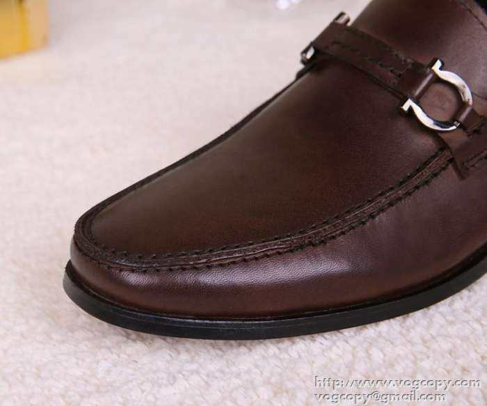 ムダな装飾を排したデザイン 2015 FERRAGAMO サルヴァトーレフェラガモ レザーシューズ靴 ビジネスシューズ 2色可選