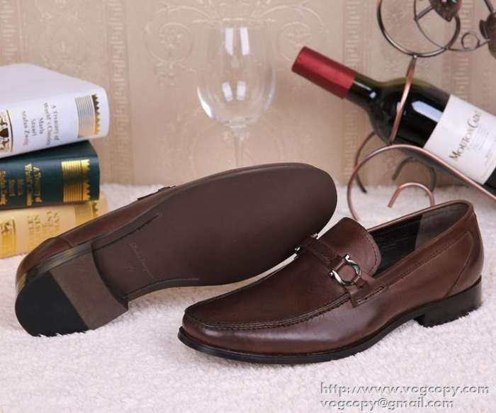 ムダな装飾を排したデザイン 2015 FERRAGAMO サルヴァトーレフェラガモ レザーシューズ靴 ビジネスシューズ 2色可選