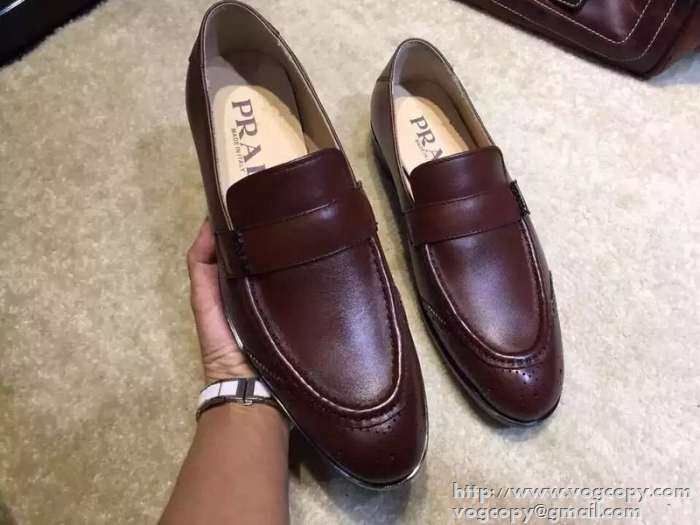 個性溢れるデザインで　 2015 PRADA プラダ 履き心地抜群 レザーシューズ靴 2色可選