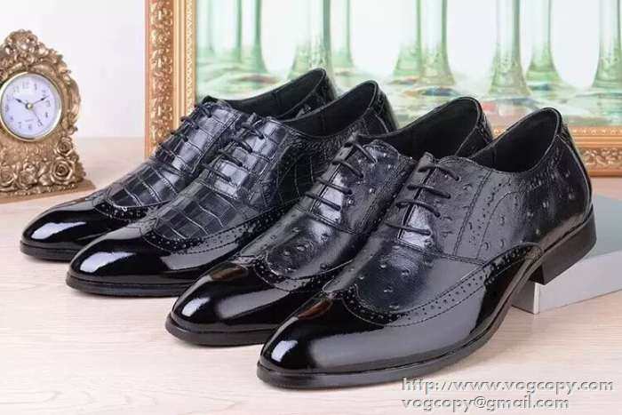 独特な高級感　 2015 PRADA プラダ レザーシューズ靴 2色可選