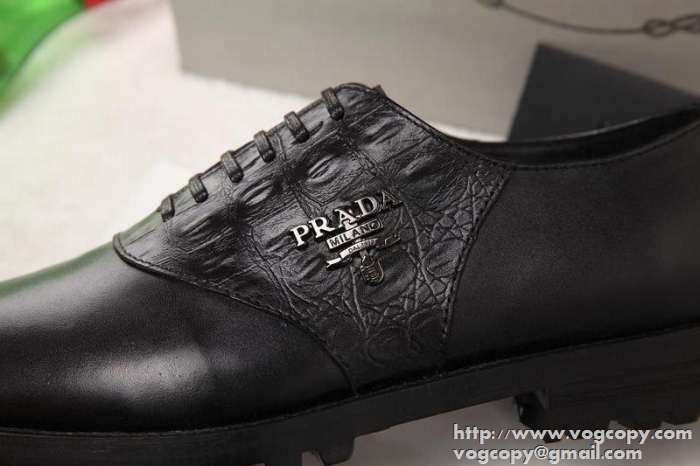 格安　2015 PRADA プラダ 高級感に溢れる　ビジネスシューズ