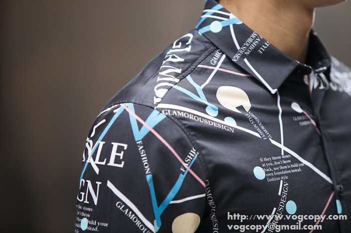 2015秋冬 季節感漂う PRADA プラダ 長袖シャツ