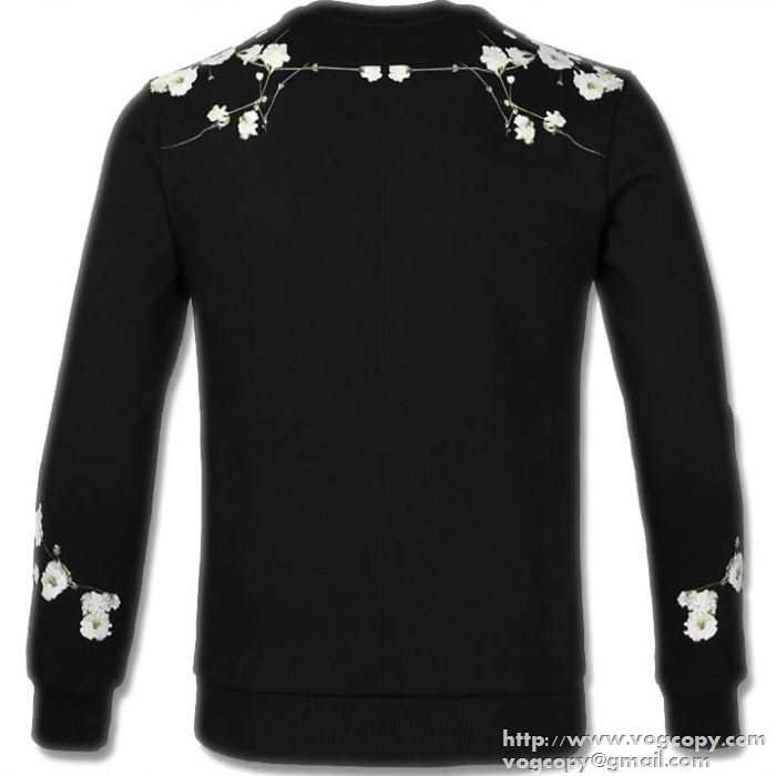 美品 2015秋冬　柔らかな風合い　GIVENCHY ジバンシー プルオーバーパーカー