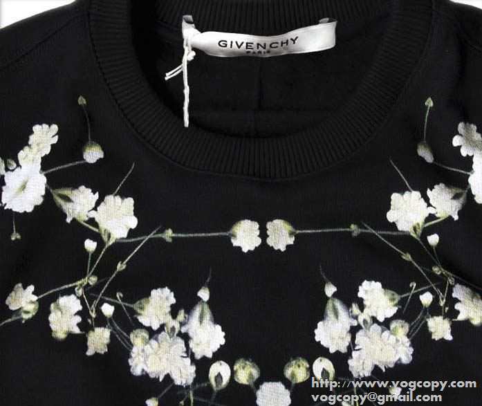 美品 2015秋冬　柔らかな風合い　GIVENCHY ジバンシー プルオーバーパーカー