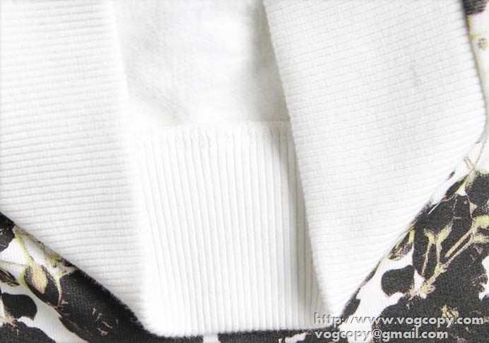 安定感ある　 2015秋冬ファションなデザイン GIVENCHY ジバンシー 人気　プルオーバーパーカー