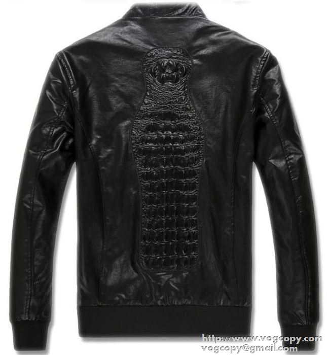 一味違った雰囲気を醸す　2015秋冬 PHILIPP PLEIN フィリッププレイン 定番の革ジャケット