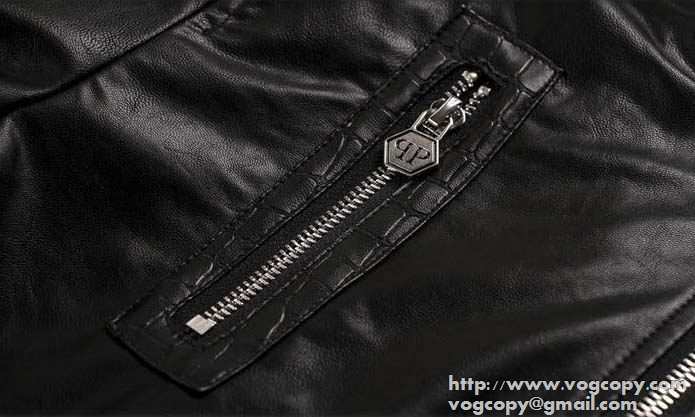 一味違った雰囲気を醸す　2015秋冬 PHILIPP PLEIN フィリッププレイン 定番の革ジャケット