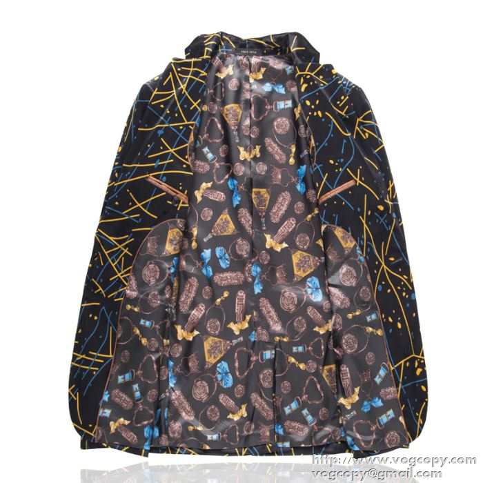 完売品 2015秋冬 PRADA プラダ スーツ 素敵な商品