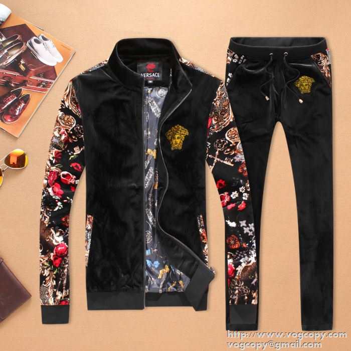 伸縮性に優れ　2015秋冬 VERSACE ヴェルサーチ 肌触りが心地よく　セットアップ上下 2色可選