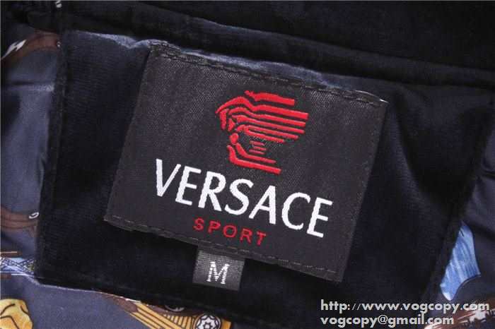 伸縮性に優れ　2015秋冬 VERSACE ヴェルサーチ 肌触りが心地よく　セットアップ上下 2色可選