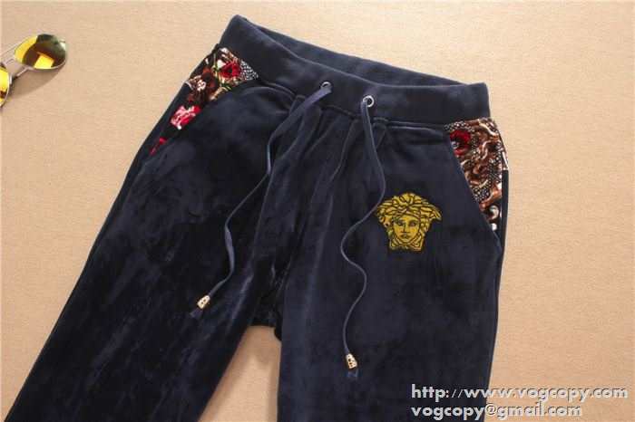 伸縮性に優れ　2015秋冬 VERSACE ヴェルサーチ 肌触りが心地よく　セットアップ上下 2色可選