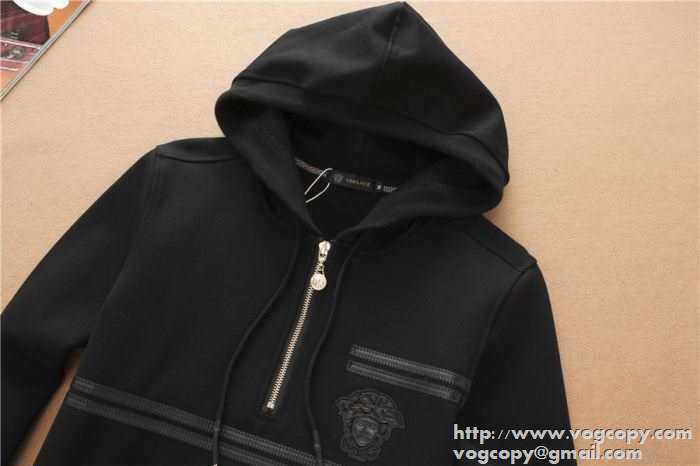 お買い得 2015秋冬 VERSACE ヴェルサーチ 激安販売　セットアップ上下