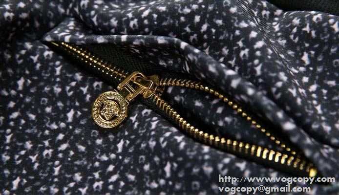 完売品　2015秋冬 VERSACE ヴェルサーチ パーカー 上下セット