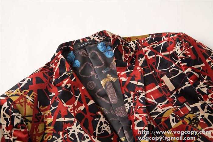 人気販売 2015秋冬 VERSACE ヴェルサーチ 伸縮性ある　スーツ レジャー